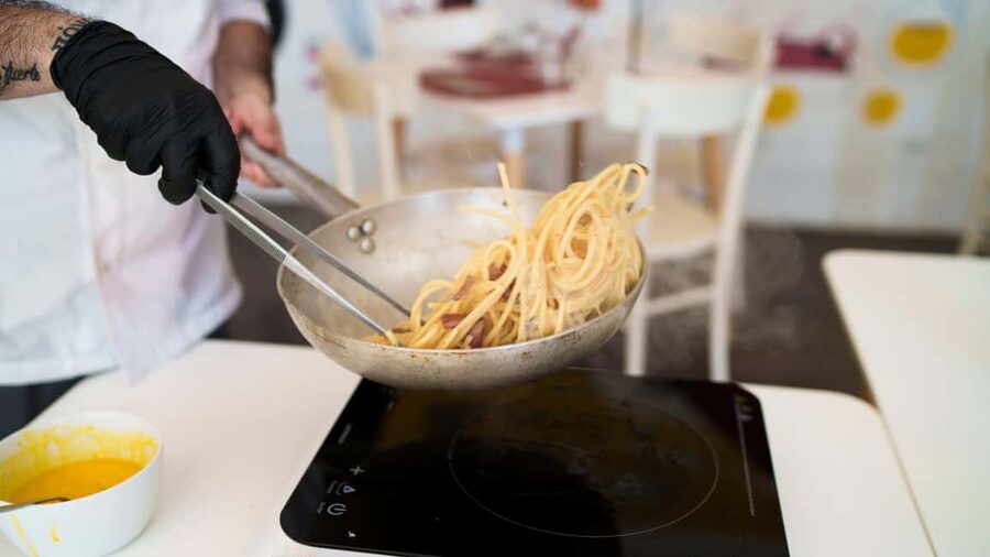 Olbia: cooking class on real pasta carbonara - Who will enjoy this most?