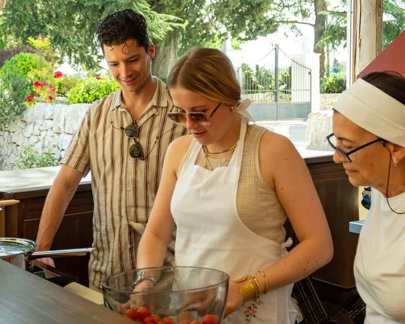 Ostuni: Orecchiette in a masseria - pasta making and tasting - Learning the shape of Apulian orecchiette