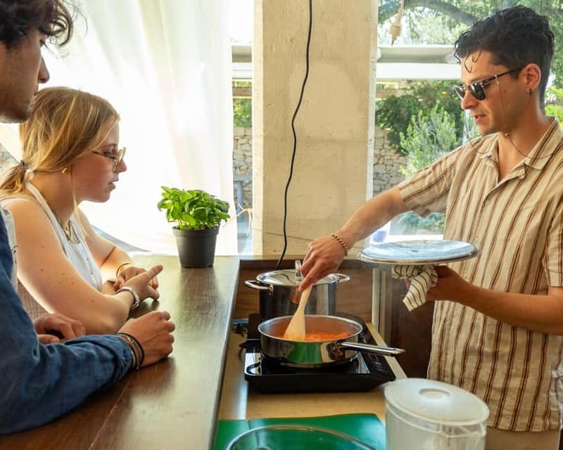 Ostuni: Orecchiette in a masseria - pasta making and tasting - What makes the hosts important