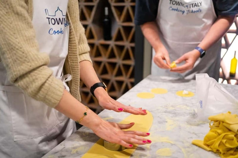 Palermo: Pasta and Gelato Making Class with Dinner and Wine - The gelato demonstration and the sweet finish