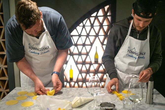 Palermo: Pasta & Gelato Cooking Class in Palermo - What the optional Palermo market tour adds