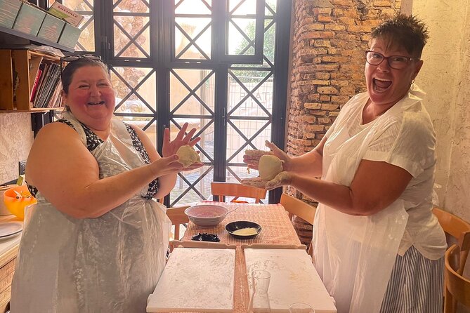Palermo: Small Group Pizza Making Class with Wine and Soft Drinks - The wood-fired oven is the main attraction