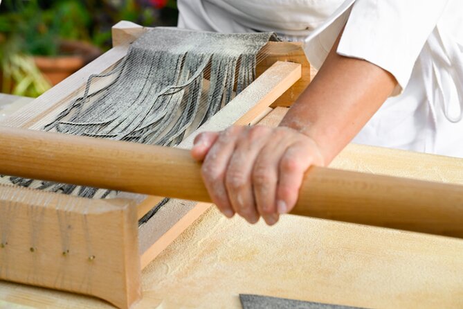 Pasta Academy Sfoglina Simonetta - Why the rolling pin matters in Ancona