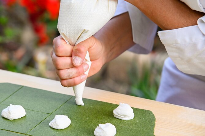 Pasta Academy Sfoglina Simonetta - Simonetta’s teaching style and professional background
