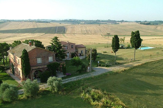 Pasta and Pizza cooking class in Cortona - Why the small group matters