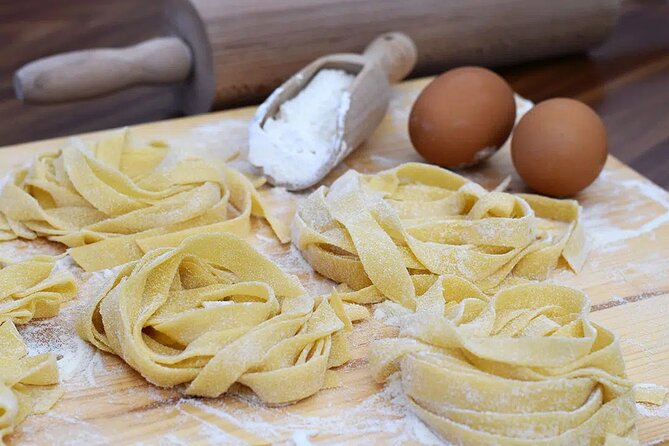 Pasta and Pizza Master Class with Pick Up in Sorrento - What $181.48 means in practical terms