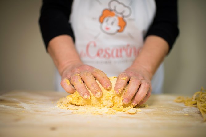 Pasta and Tiramisu class with Mamma in Spoleto - The food is simple by design