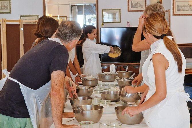 Pasta and Tiramisu Cooking Class in Rome, Piazza Navona - Tiramisu first, dinner later