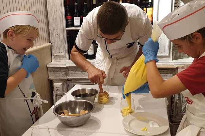 Pasta and Tiramisu Cooking Class Near the Colosseum - Making fresh fettuccine by hand