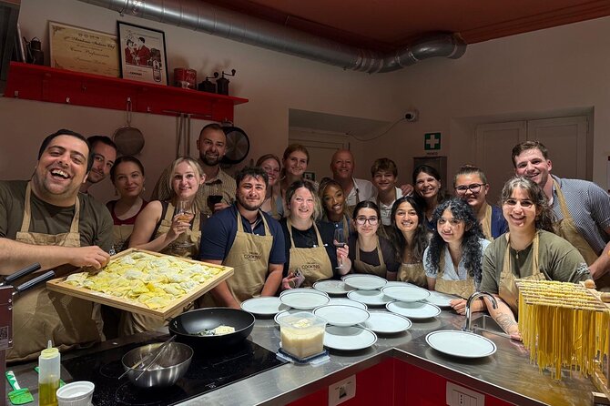 Pasta and Tiramisu Masterclass in Rome - Ravioli and long pasta by hand
