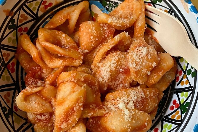 Pasta Class and wine tasting in Lecce - From dough to a three-course lunch
