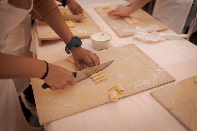 Pasta Cooking Class in Rome - Fettuccine Class in Piazza Navona - Food allergies and dietary limits