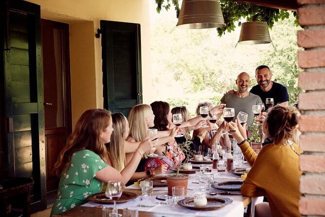 Pasta Cooking class in the countryside - The 9:00 am meeting and ride into the countryside