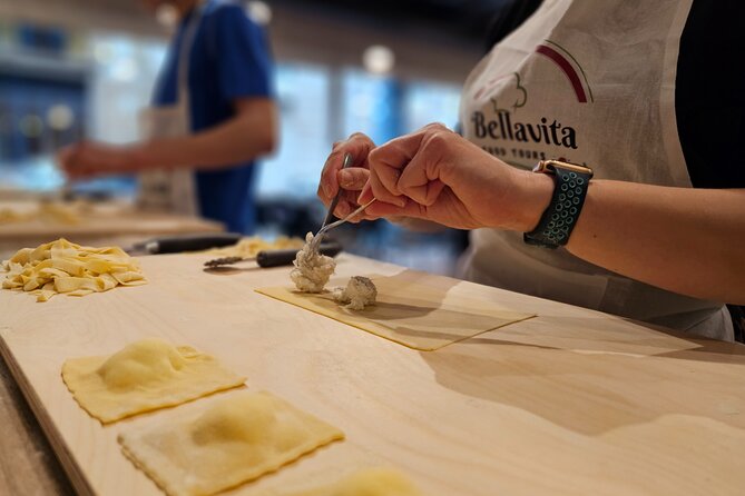 Pasta Fettuccine, Ravioli and Tiramisu MasterClass - Fresh fettuccine from dough to plate