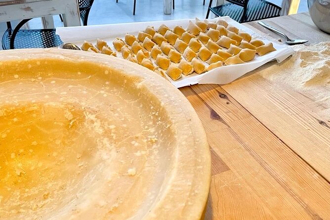 Pasta making class with Italian food degustation at Villas - Making Italian pasta in the middle of Paros