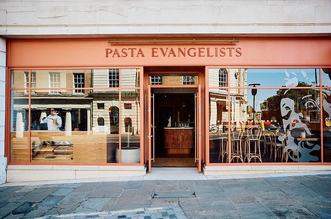 Pasta making with unlimited Prosecco in the heart of Richmond - Who will enjoy this class most?