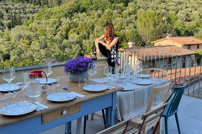 Pasta, meatballs and ice cream in a villa in the hills of Florence - Making tagliatelle by hand