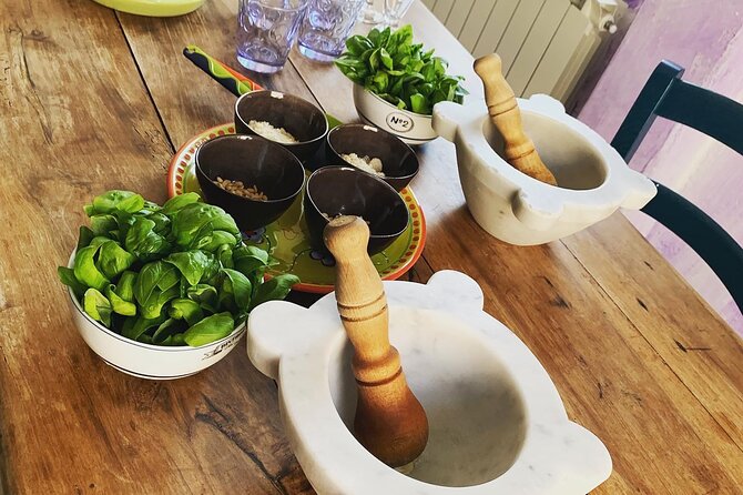 Pasta, Pesto and Tiramisu class Riomaggiore, Cinque Terre - Step two: Genovese pesto made by hand