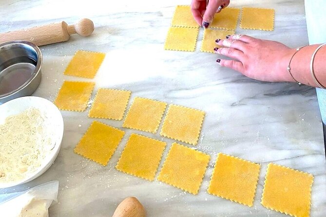 Pastamania - Florence Pasta Making Class - The sit-down meal beside the Arno