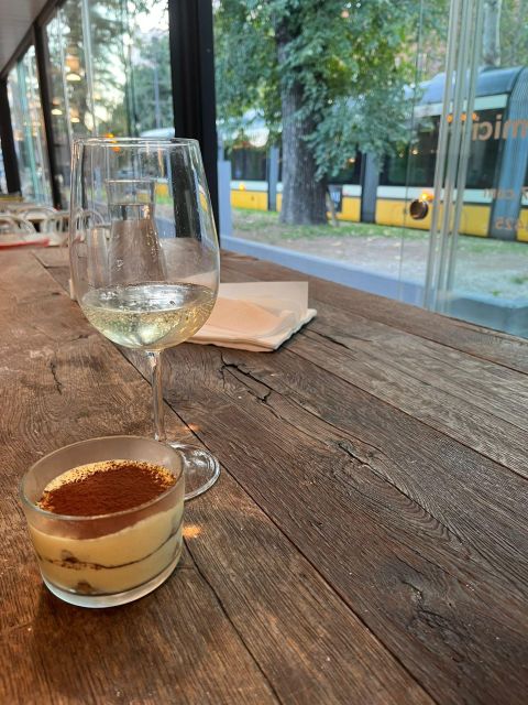 Pizza and Tiramisu Cooking Class with Wine in Milan - Key points to know before booking