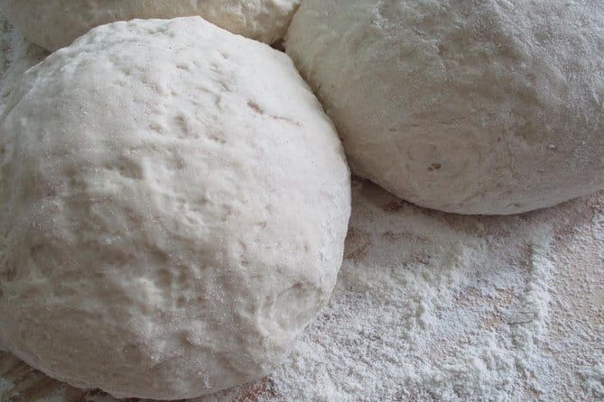 Pizza & Gelato: Family Cooking Class in Florence - Arriving at Via Antonio Scialoja