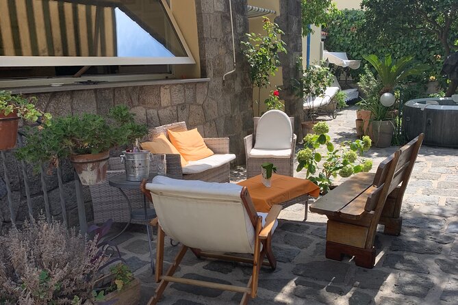Pizza making classes and tastings - The family villa and the Ischia setting