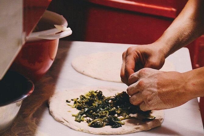 Pizza Making Private Class with Wine Tasting - What the 90-minute schedule means