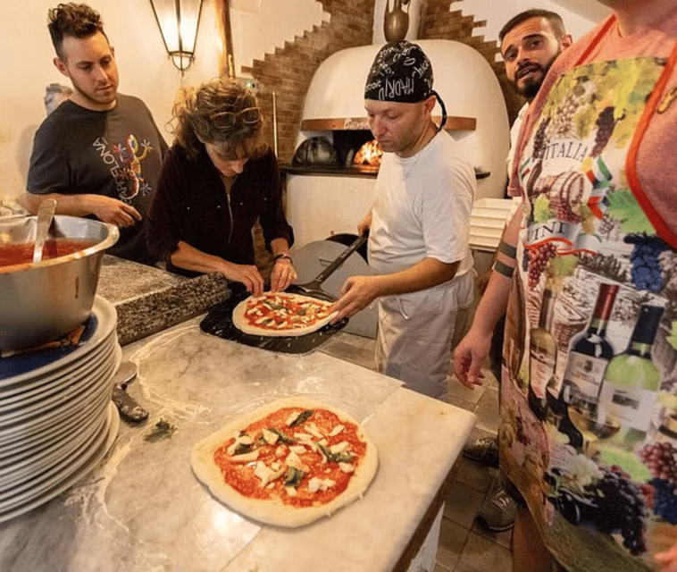 Pizza-Making Workshop by night with glass of wine - The opening snack and drink