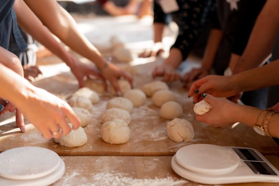 Polignano a Mare: Pasta Making Cooking Class with Drink - Who should book this class?