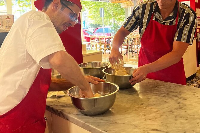 Premium Pizza Making Class at a Pizzeria in Como - Learning the dough, not just decorating it