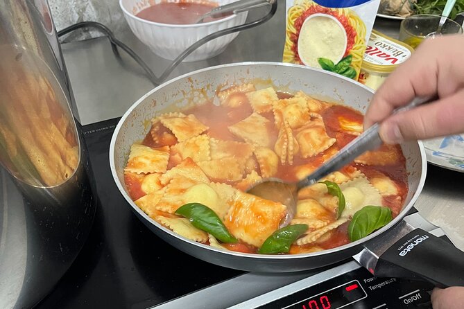Private Fettuccine Alfredo and Ravioli Class Grandma recipe - Two sauces, two different lessons