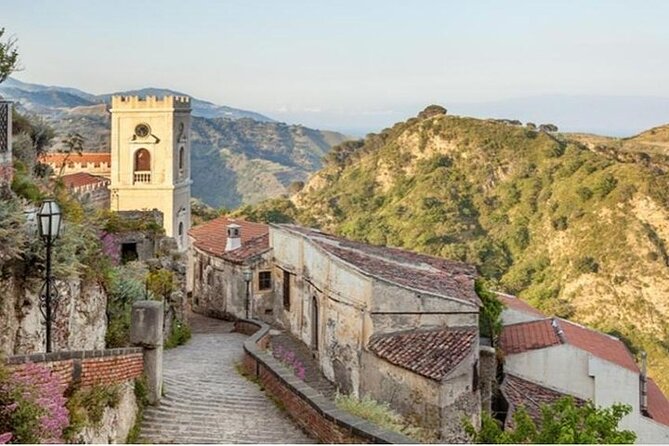 Private Godfather and Taormina Boat Tour with Appetizer and Pasta - From medieval streets to Giardini Naxos Bay