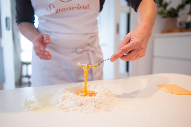 Private pasta-making class at a Cesarina's home with tasting in Bergamo - Luisa’s family brings the class to life