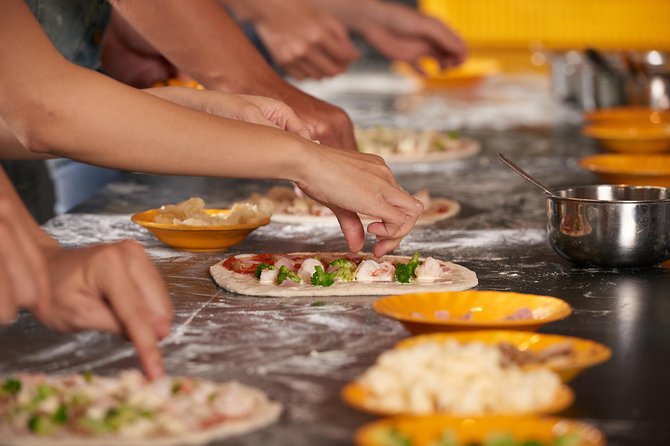Private Pizza & Tiramisu Class at a Cesarina's home with tasting in Treviso - Cooking pizza and tiramisu in a Treviso home