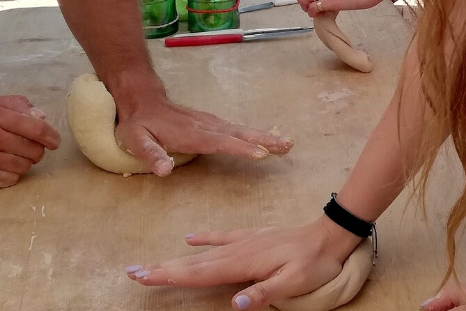 Puglia Cooking class "Le orecchiette, che pasta!" - A pasta class inside a Puglian trullo