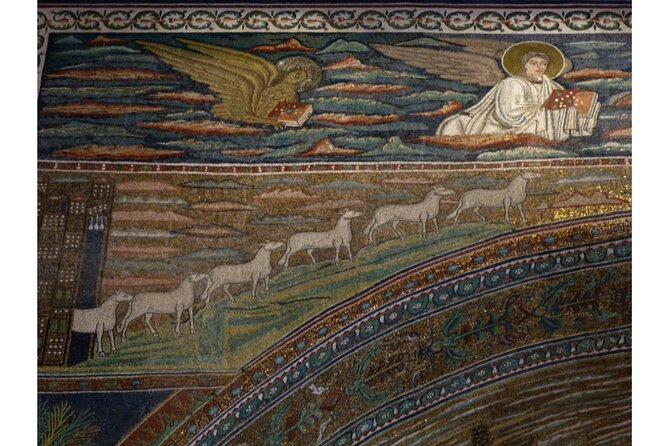 Ravenna UNESCO Monuments with Pasta, Piadina and Gelato Tasting - Cappelletti makes lunch part of the tour