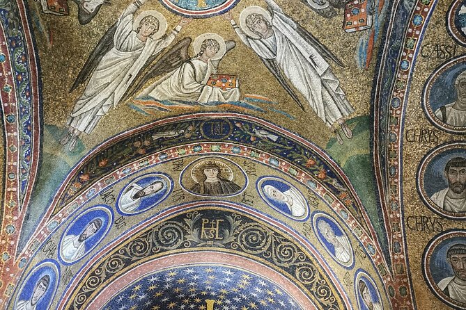 Ravenna UNESCO Monuments with Pasta, Piadina and Gelato Tasting - Gelato closes the experience sweetly