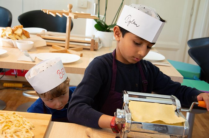 Ravioli, Fettucine & Tiramisu Cooking Class in Rome - Sitting Down to Eat What You Made