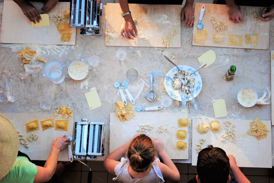 Roma: prepara la pasta con lo chef sulla terrazza panoramica - What the $113.29 price includes