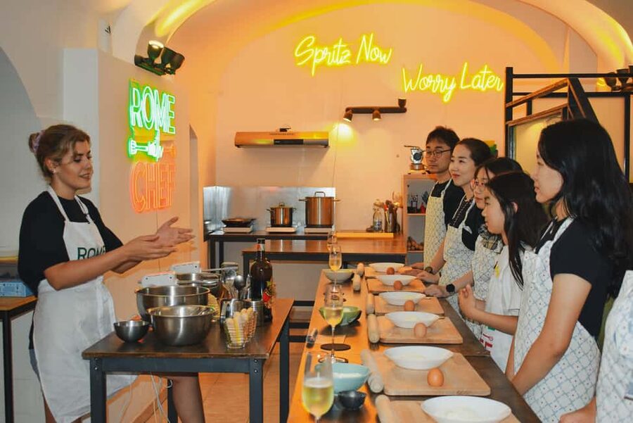 Rome: 2-in-1 Family-Friendly Pasta & Tiramisu Cooking Class - Choosing between carbonara and cacio e pepe