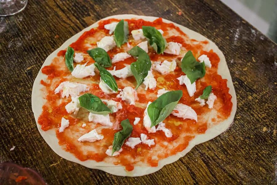 Rome 2-in-1: Pizza & Tiramisu Cooking MasterClass - Making the pizza dough