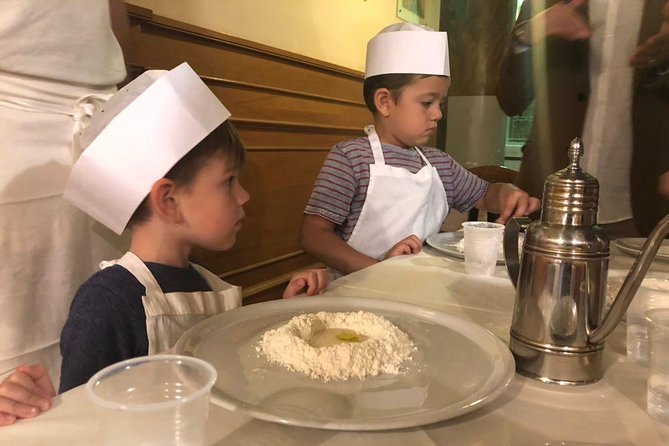 Rome For Kids: Small Group Pizza Making Class - Heat, space, and comfort