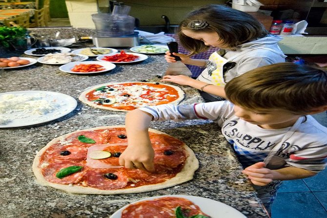 Rome For Kids: Small Group Pizza Making Class - Timing and the importance of checking your message