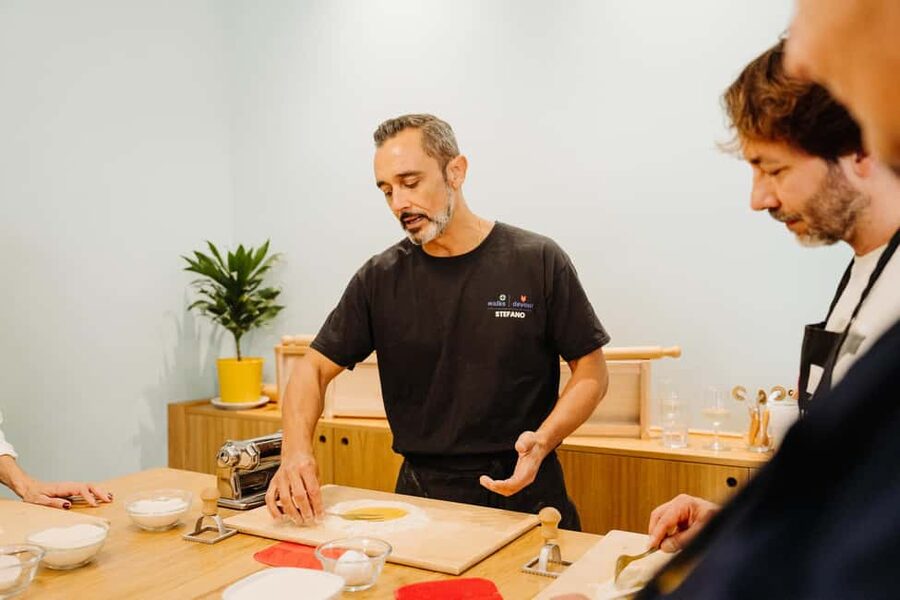 Rome: Fresh Pasta-Making Class with Wine and Gelato - Why families tend to like this class