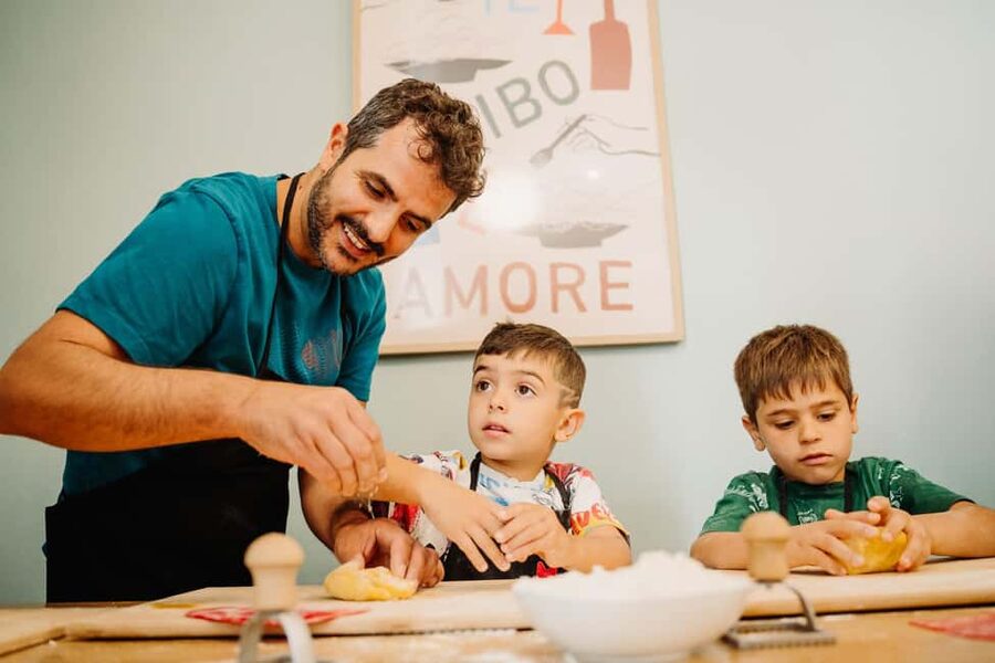 Rome: Fresh Pasta-Making Class with Wine and Gelato - Fettuccine and ravioli, two different pasta lessons