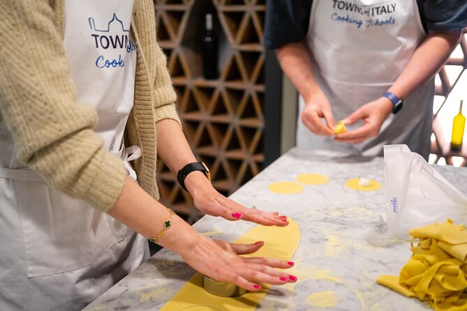 Rome: Hands-On Pasta & Gelato Cooking Class in the City’s Heart - Starting near Palazzo Colonna in central Rome