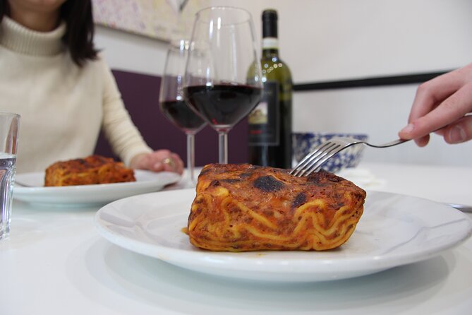 Rome: Lasagna, Fettuccine Pasta and Tiramisu Cooking Class - What happens at Via Francesco Gai, 6