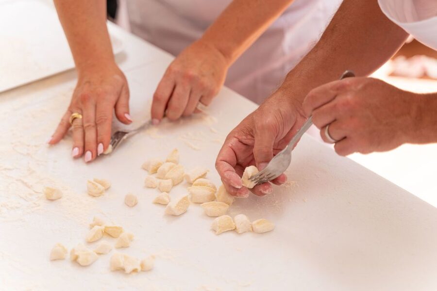 Rome: Pasta and Tiramisu Class at a Local's Home - Preparing two pasta dishes from family recipes