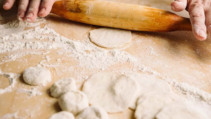 Rome: Pasta and Tiramisu Cooking Class with Prosecco - What the $34 price really covers