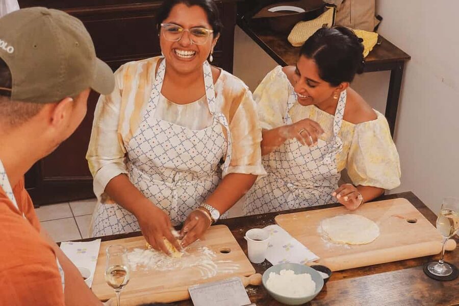 Rome: Pasta Class with 3 Spritz or Tiramisu by the Colosseum - What the $73 price includes